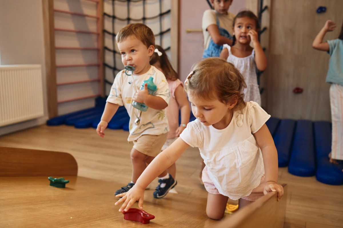 Igraonica Stay and Play Novi Sad — deca u igri